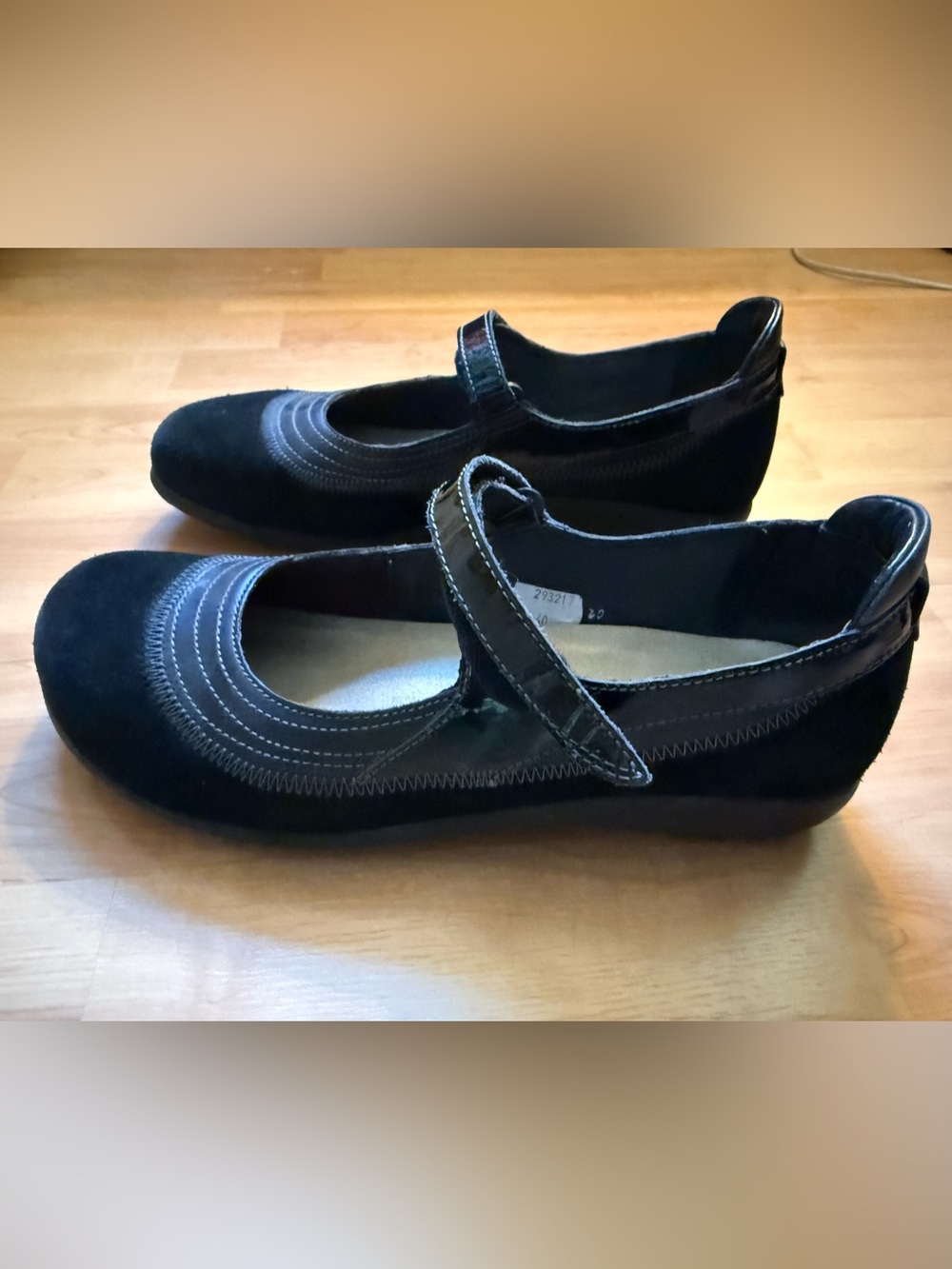 Naot Kirei size 9/40.
